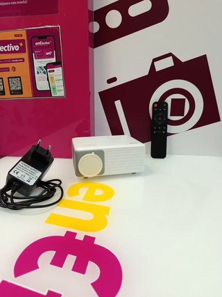 Proyector Akiyo Mini Proyector
