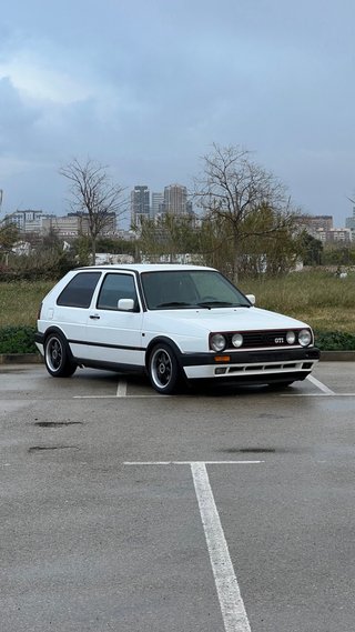 Volkswagen Golf GTI mk2 8v ac cc ee