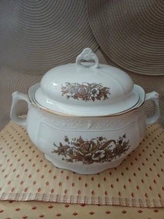 Sopera Santa Clara de Porcelana
