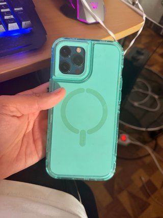 iPhone 12 Pro Max parte de atras quebrada