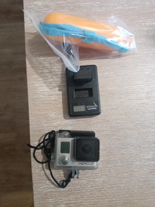 GoPro Hero 3+ con accesorios