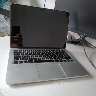 Despiece Macbook Pro A1502 2015