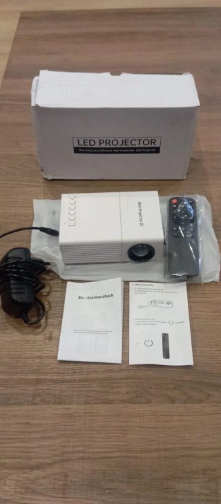 Mini Proyector LED Z1