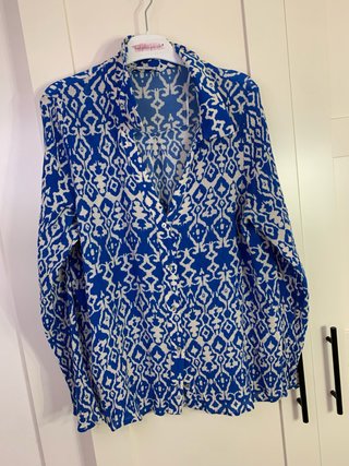 Camisa Zara Talla XL Azul Eléctrico | Estampado