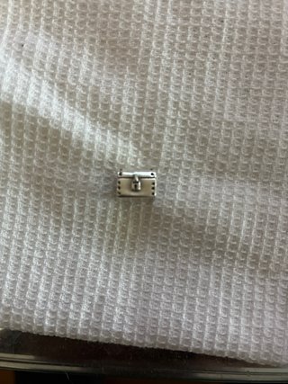 Charm Cofre Plateado