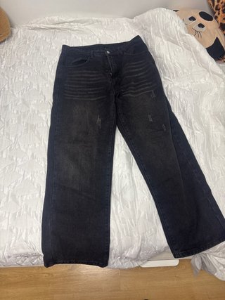 Pantalón vaquero negro