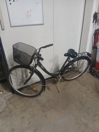 Bicicleta de paseo Btwin negra