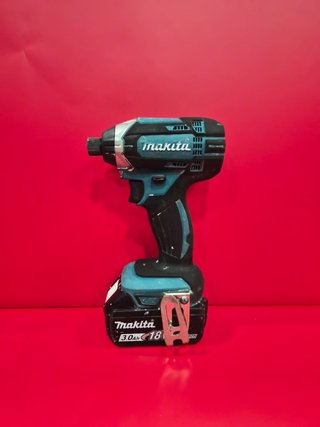 Atornillador Makita de Impacto DTD152 + 1 Batería.