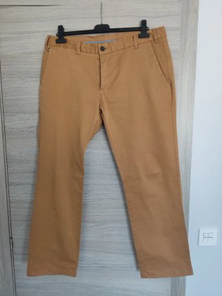 Pantalón chino Celopman beige