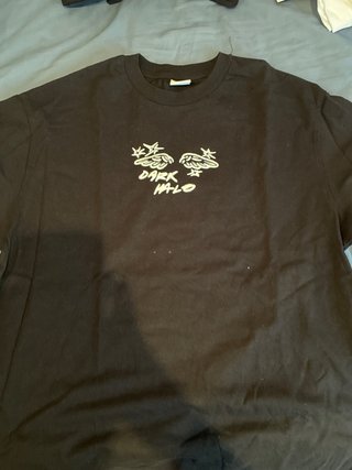 Camiseta Bershka Negra Dark Halo