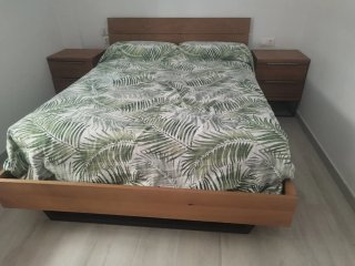 Cama 150cm, 2 Mesitas, ElCorteInglés, Roble macizo