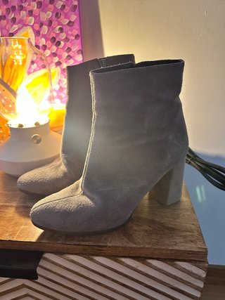 Botines Rebeca Sanver Grises