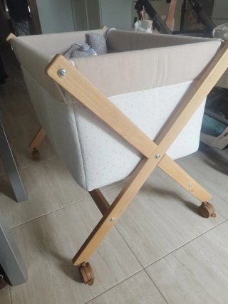 Minicuna Moisés con Estructura de Madera