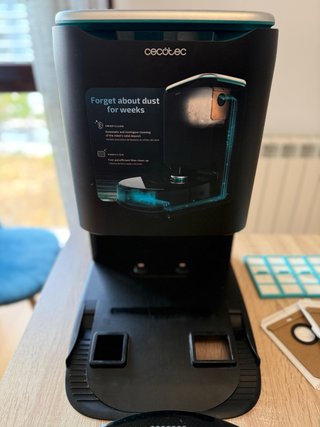 Aspiradora yBase de Autovaciado Cecotec Conga 9090