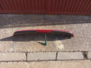 Alerón Honda Civic EJ9 con luz de freno