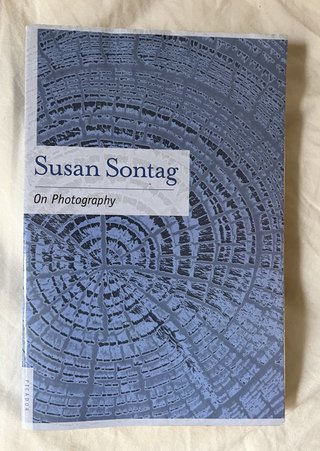 On Photography, Susan Sontag (en inglés)