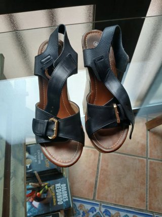 Zapatos con plataforma negros talla 39
