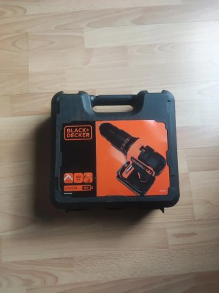 Batería  y cargador Black+Decker 18V