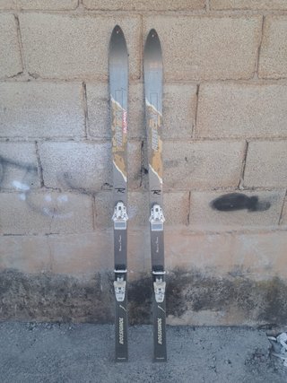 Esquís Rossignol First 73 con fijaciones Tyrolia
