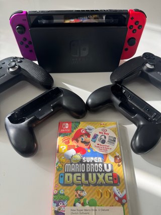 Pack Nintendo Switch V2 + Mandos + Juego