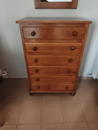 Cómoda de madera