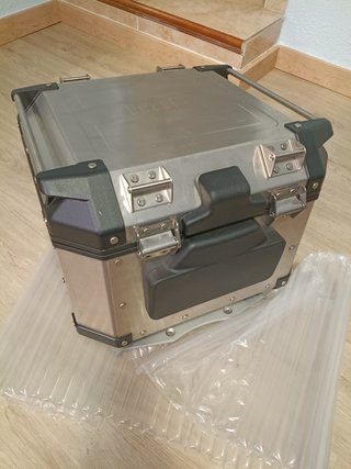 Baúl para moto GIVI