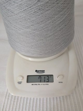 Cono de Hilo Fino de Algodón Gris Claro