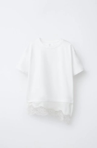 Camiseta Zara con detalle de encaje