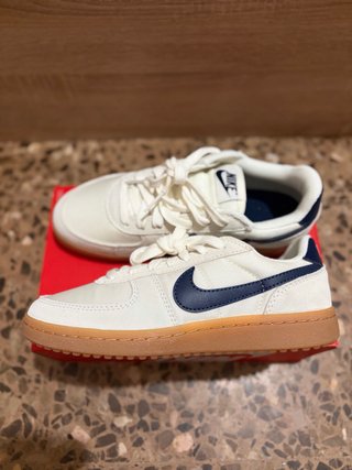 Zapatillas Nike Blancas y Azules TAlla 38