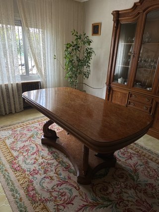 Mesa de Comedor de Madera