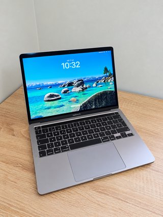 MacBook Pro 13 2020 i5 16GB RAM 512GB SSD
