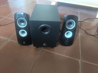 Altavoces y subwoofer Logitech