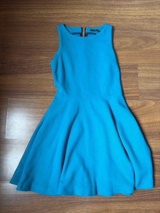 Vestido Azul Zara Talla M pequeña con bolsillos.