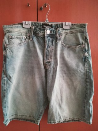 Vaquero corto Jack & Jones. SIN ESTRENAR