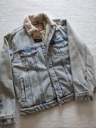 Chaqueta Vaquera Pull&Bear con Borrego