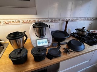 Thermomix TM6 con Segundo Vaso y Accesorios