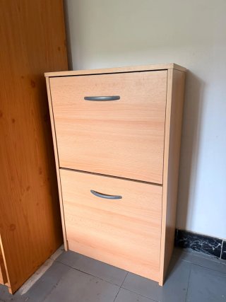 Zapatero de madera