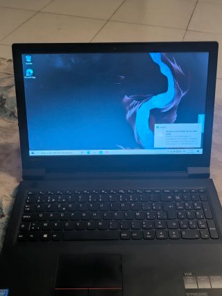 Portátil Lenovo V110