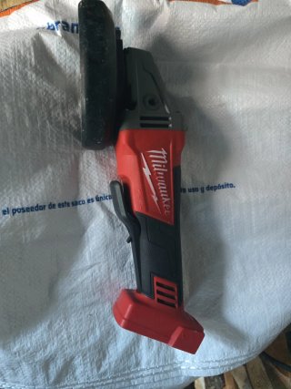 Amoladora Radial Milwaukee Fuel