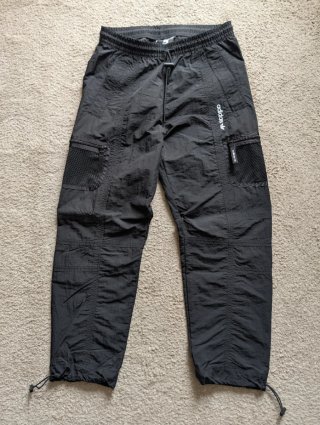 Pantalón Adidas Negro