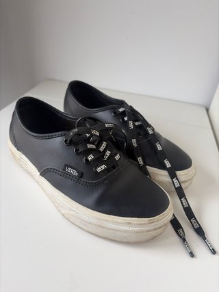 Zapatillas Vans de Piel Negras