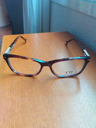 Gafas Carolina Herrera WHE729N