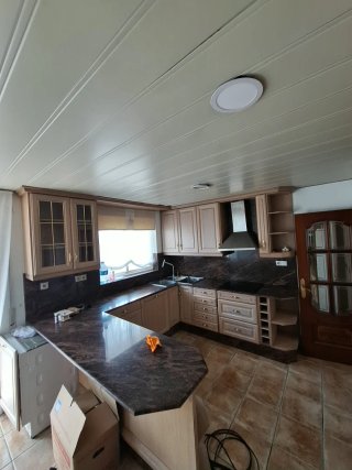 Cocina completa de madera