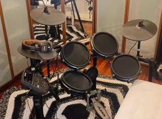Batería Electrónica Alesis Nitro