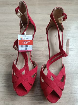 Zapatos de Tacón Rojo Zara Talla 39