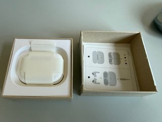 Caja precintada Apple AirPods Pro 2 (Lightning)