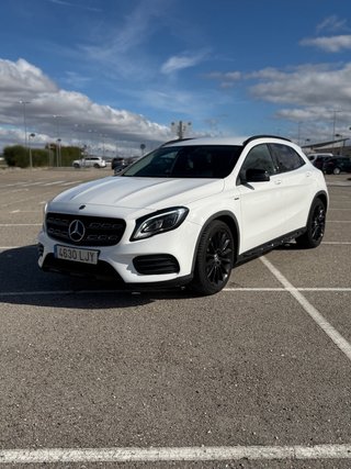 Mercedes-Benz GLA 180 AMG Night Edition