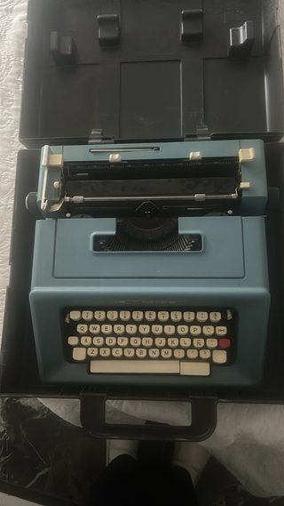 Máquina de Escribir Olivetti Studio 46 Azul