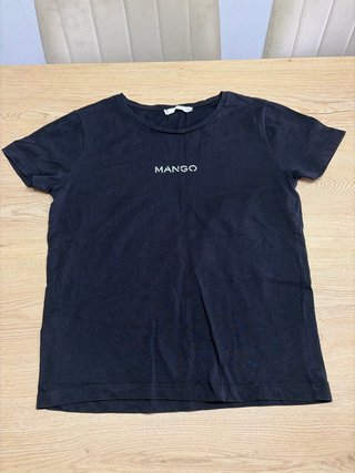 Camiseta negra Mango