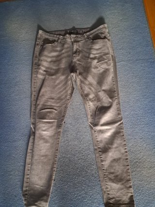 Pantalón Vaquero Bershka Gris Talla M